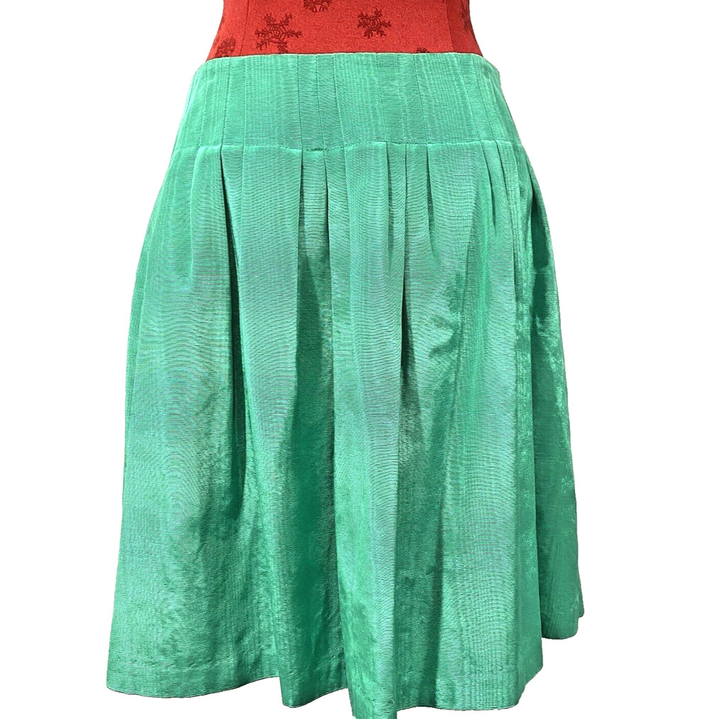 Victor Alfaro Skirt Bright Green Pleated Satin Shimmer Size 6 Vintage Designer